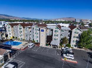 Baymont By Wyndham Reno Hotel Phòng bức ảnh