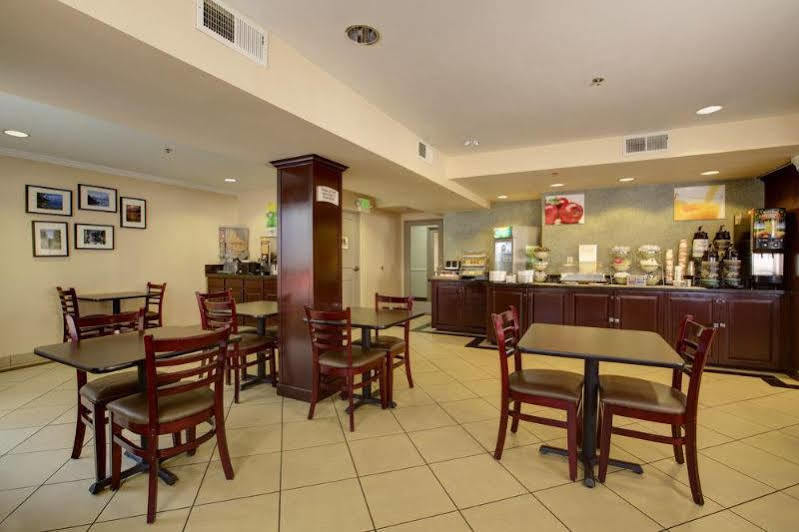 Baymont By Wyndham Reno Hotel Ngoại thất bức ảnh